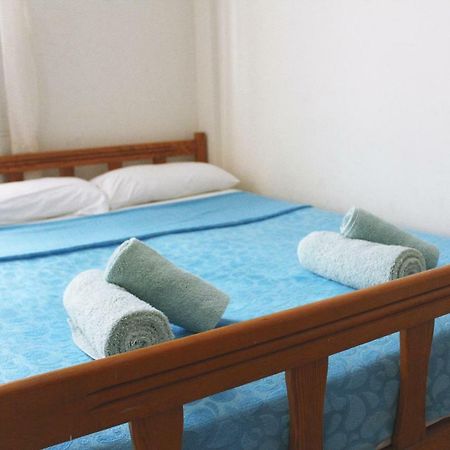 St. Mamas Apts Scala Bagian luar foto